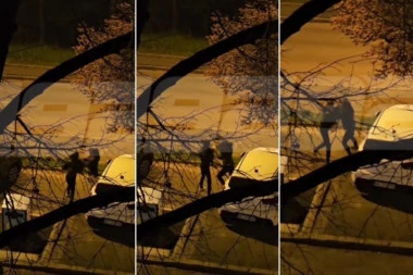 "BLAGO KUĆI KOJU ZAOBIĐU" PUČE BRUKA NA KONJARNIKU: Komšija snimio kako se dve devojke TUKU na parkingu (VIDEO)