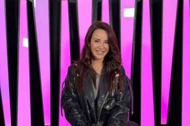 VIŠNJA PETROVIĆ: Kreteni su svi ljudi koji loše komentarišu!