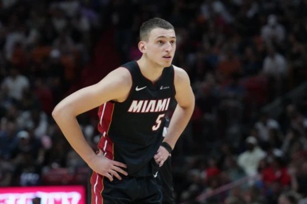 MICIĆA TERAJU IZ AMERIKE: Jović mu zagorčao život