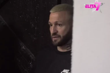 ŠA UCENJUJE MIONU I PRETI SAMOPOVREĐIVANJEM: Napustio Belu kuću, pa priredio scene od kojih podilazi jeza!