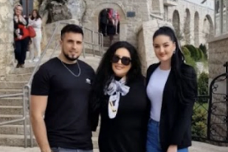 Dragana Mirković sa decom