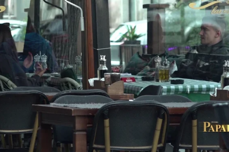 Teodra Džehverović i Matic Rebec u restoranu