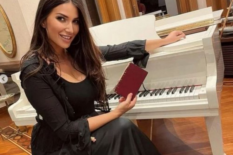 Mina joksimović Instagram