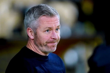 SKANDAL! TRENER LESTERA OTPUŠTEN ZBOG SEKSUALNIH ODNOSA SA SVOJOM IGRAČICOM! Ostrvo u neverici!