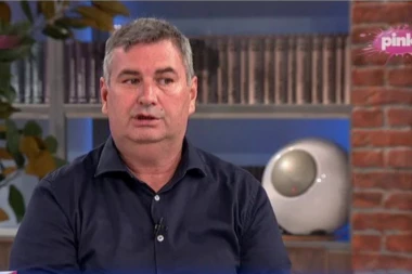 NA SAHRANI SAZNAO DA SU MU PRATILI SINA! Teška ispovest OCA ubijenog MMA BORCA: Nije bio plašljiv, jedino OBJAŠNJENJE je da nije hteo da OKALJA DRES, IME I PORODICU!