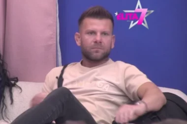 SKANDALOZNA PORUKA NA ŠKOLI STANISLAVOVE ĆERKE: Pale teške optužbe na Panterin račun - HAOS U ZAGREBU! (FOTO)