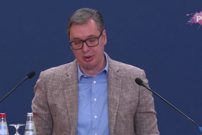 VUČIĆ O PONAŠANJU CRNOGORSKE MINISTARKE: Sva se ustreptala, sram ih bilo - brže bolje otrčali u Prištinu da se izvinjavaju