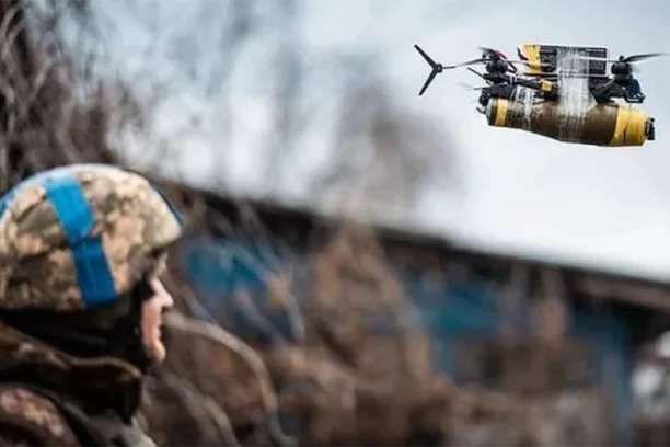 GORI MOSKVA! Veliki napad dronova na rusku prestonicu - eksplozije odjekuju gradom (VIDEO)