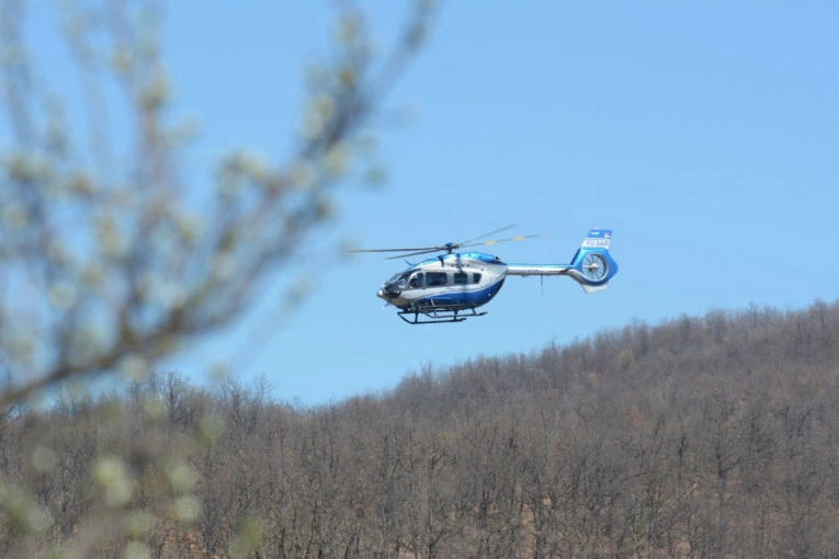 JOŠ JEDNA NESREĆA U INDIJI! Srušio se helikopter sa 6 osoba! (VIDEO)