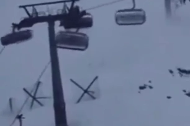 DRAMA U POZNATOM SKIJALIŠTU, SEDIŠTA ŽIČARE SE TRESLA! Skijaši VAN sebe, na snimku se sve lepo vidi! (VIDEO)