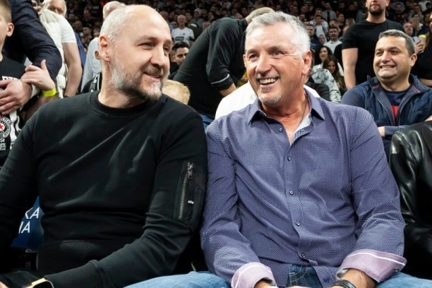 OTKRIVENA ŠOKANTNA ISTINA O LEGENDI: Slavni košarkaš se mučio sa ovim problemom!