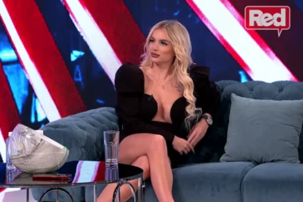 OTROVALA SE BIVŠA ZADRUGARKA: Anji Todorović POZLILO, hitno je priključili na aparate!