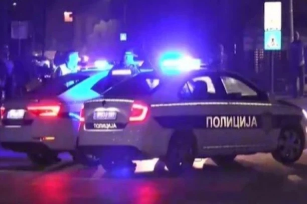 UŽAS KOD LESKOVCA: Pijani vozač (20) napravio udes, pešak (18) u kritičnom stanju!