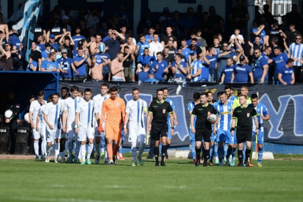 DERBI VRHA TABELE: "Oklopnici" iskovali pobedu u gostima protiv "Romantičara"!