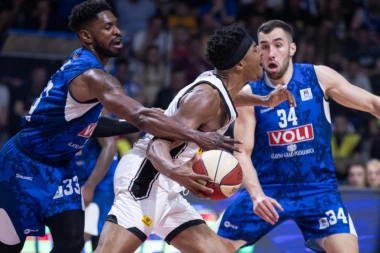 POGLEDAJTE KAKO JE LEDEJ TROJKOM "SREDIO" PARTIZANU DRUGO MESTO NA JADRANU: Tek se vratio u tim, a odmah heroj (VIDEO)