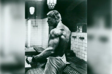 PREMINUO SVETSKI POZNATI KIK BOKSER! Osvojio svet, bavio se glumom, a potom završio u zatvoru zbog PLJAČKE!