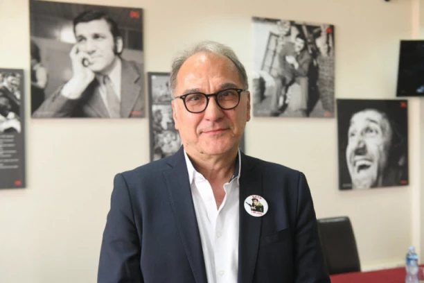 EKSKLUZIVNO! Miljko Živojinović otkrio šta će pisati na Batinom nadgrobnom spomeniku u rodnoj Koraćici!