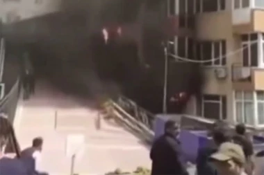 NAJMANJE 27 LJUDI POGINULO, A VIŠE POVREĐENO U POŽARU U ZGRADI U ISTANBULU! Vatra krenula iz noćnog kluba! TURSKA U ŠOKU! (VIDEO)