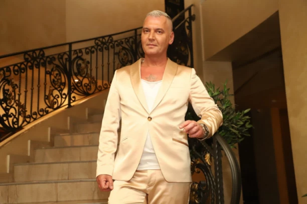 IZNENADNO OGLAŠAVANJE MILANA MILOŠEVIĆA IZAZVALO TOTALNU POMETNJU: Objavljen emotivan snimak, voditelj ovo morao da obelodani!