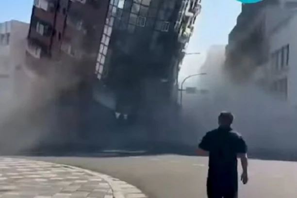 BROJ POGINULIH U ZEMLJOTRESU POVEĆAO SE NA 13: Narod i dalje u šoku, traže se preživeli ispod ruševina (VIDEO)