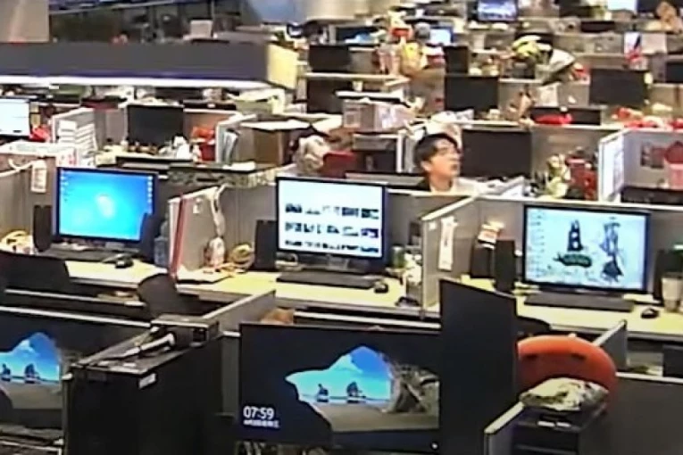 JAK ZEMLJOTRES POGODIO JUGOZAPAD ZEMLJE: Treslo se i na istoku