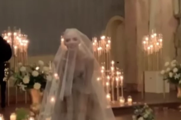 POZNATA GLUMICA OBAVILA RITUAL NA SVOM VENČANJU: Tajno ušla u CRKVU sa ljudskim SRCIMA, morbidne scene užasnule javnost (FOTO)