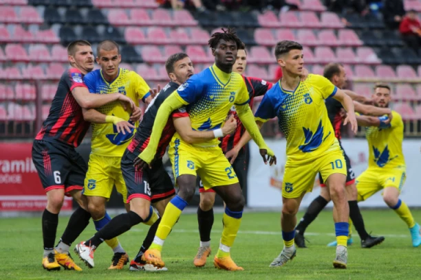 RADOST "KANARINACA" KRATKO JE TRAJALA: Domaćin nakon preokreta stigao do bodova - plasman u plej-of sada je realnost! (FOTO GALERIJA)