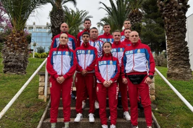 SRBIJA NAPADA MEDALJE: Počinje omladinsko EP u boksu