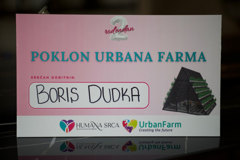 Poklon urbana farma