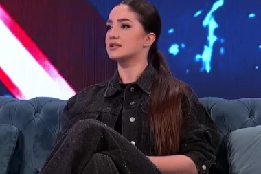 NAKON POVLAČENJA IZ MEDIJA NAPUSTILA SRBIJU: Anđela Đuričić spakovala kofere, otkrivena njena LOKACIJA!