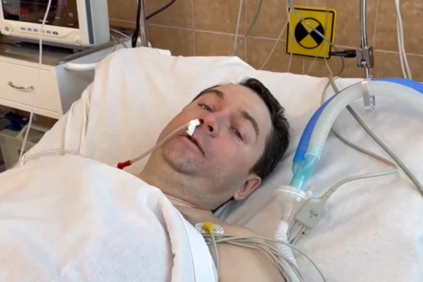 RUSKI ZVANIČNIK NAPADNUT NOŽEM: Oglasio se Kabinet guvernera Murmanske oblasti (VIDEO)