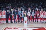 ZVEZDA SE POKLONILA HEROJIMA IZ 1974: Crveno-beli obeležili godišnjicu osvajanja PRVOG SRPSKOG EVROPSKOG TROFEJA