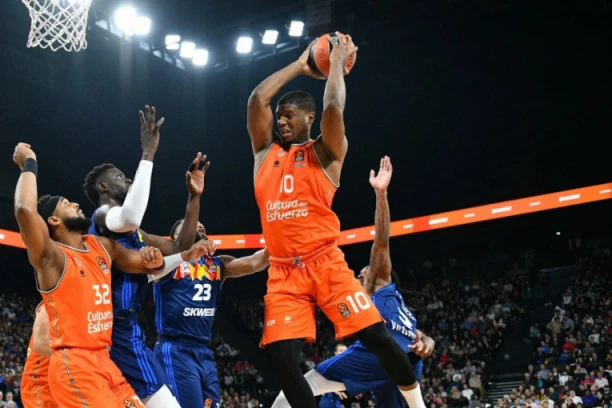 ŠOK TERAPIJA PRED PARTIZANOV MEČ SEZONE: Sa novim trenerom u Arenu