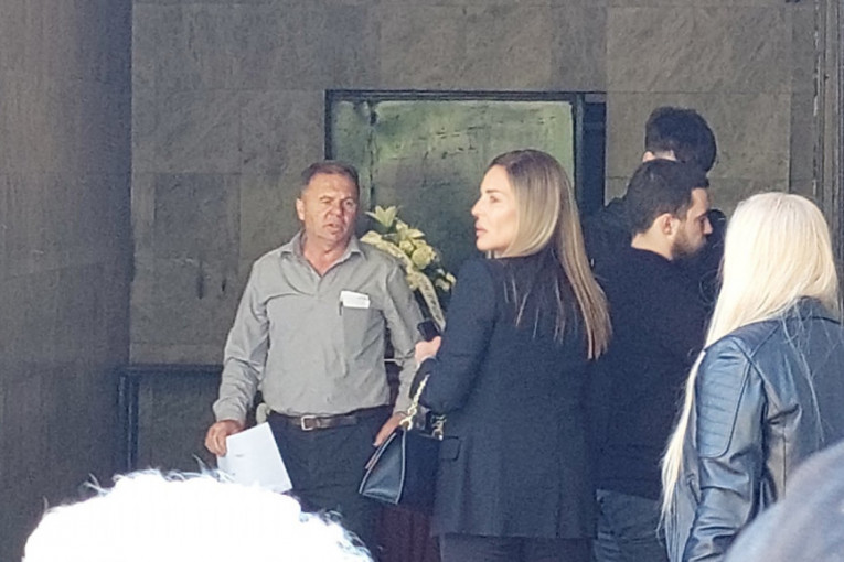 Milena Kačavenda sa sinovima