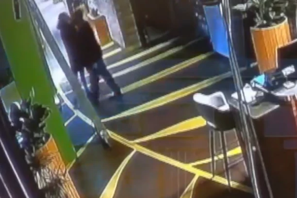 SLUČAJ KOJI JE PREVAZIŠAO GRANICE ZEMLJE: Ministar godinama zlostavljao suprugu, pa je na kraju mučki ubio, na sudu dao sramnu odbranu (VIDEO)