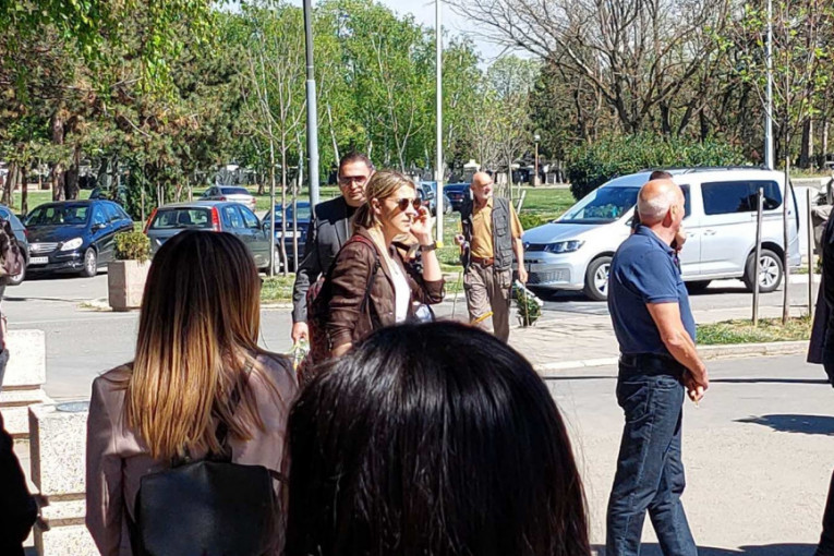 Taki Marinković na sahrani majke Milene Kačavende