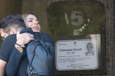 PRVA IZJAVA KAČAVENDE NA SAHRANI MAJKE LEDI KRV U ŽILAMA: Milena potpuno slomljena, evo u kakvom stanju smo je zatekli!