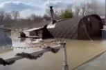 POPLAVLJENO 600 KUĆA! Strava u Rusiji, brana pukla, na hiljade ljudi ugroženo! (VIDEO)