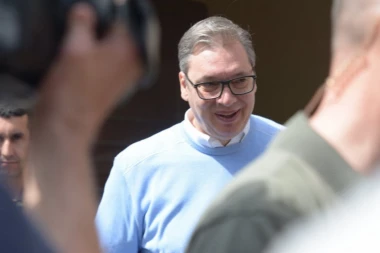 PREDSEDNIK SE SUTRA OBRAĆA JAVNOSTI: Evo o čemu će pričati!