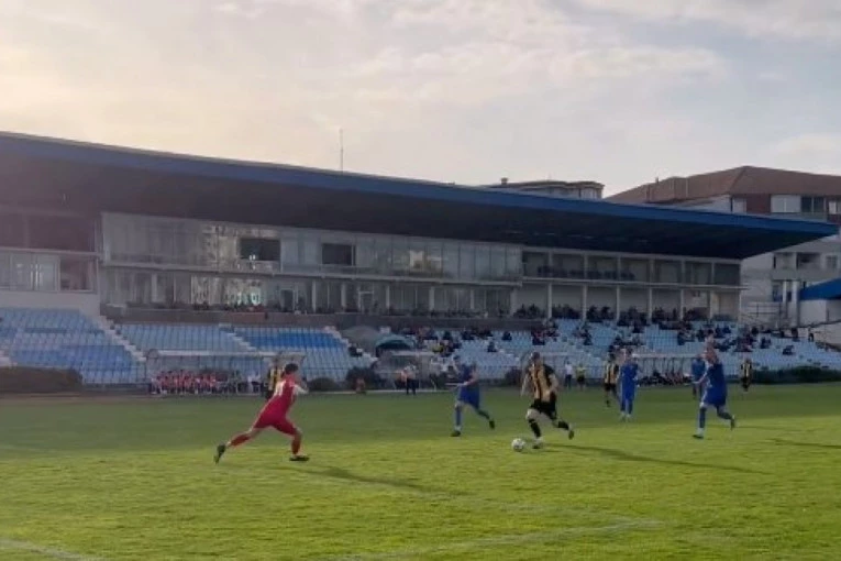 21 OD 21: Serija je nastavljena i na stadionu nekadašnjeg osvajača kupa - dva gola, isto toliko crvenih kartona i bodovi kreću put Lazarevog grada!
