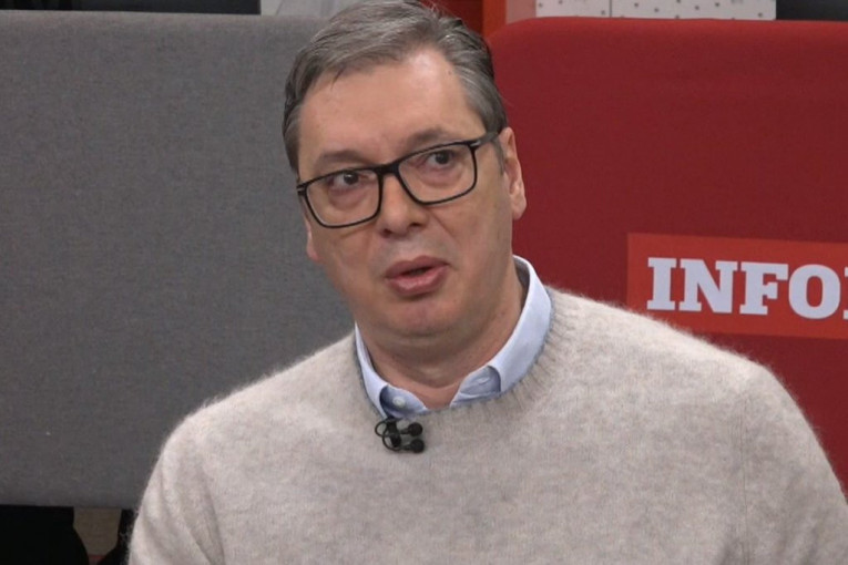 VUČIĆ OŠTRO ODGOVARA NA LAŽI OPOZICIJE O SVOM SINU VUKANU: 'Džabe im, tatu voli najviše na svetu!'