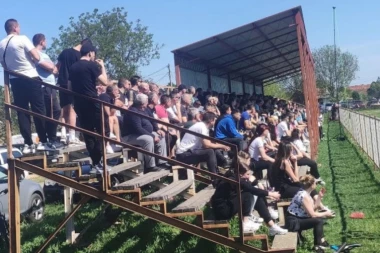 ZVEZDU DOČEKALE PREPUNE TRIBINE: Nastavak trijumfalnog niza - tri gola za isto toliko bodova i korak bliže tituli!