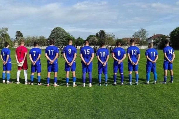 POVREDA JE PROŠLOST: Povratak na teren nakon šest i po meseci - krilni napadač zauzeo svoje mesto u timu! (FOTO GALERIJA)