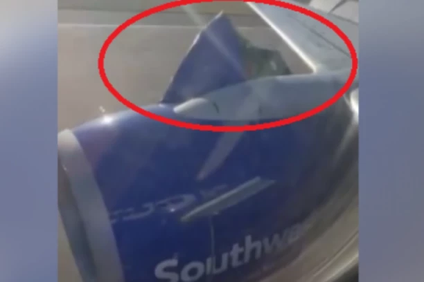 DRAMA NA NEBU Avionu otpao poklopac sa motora i udario u krilo, izbio OPŠTI HAOS