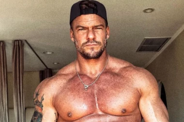 NAJZGODNIJI GLUMAC POKUŠAO DA SE UBIJE: Trpeo polno uznemiravanje godinama, pa odlučio da PRESUDI SEBI!