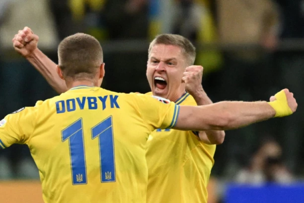 IŠAO BIH U RAT ZA UKRAJINU! Fudbaler Arsenala ŽESTOKO ISPROZIVAN: Prestani da glumiš, pravog dobrovoljca niko ne POZIVA!