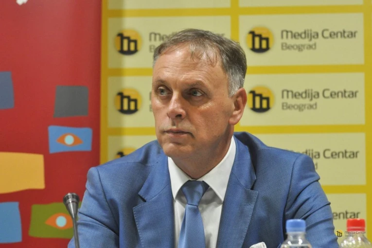 UHAPŠEN SIN POZNATOG ADVOKATA! Pao zbog droge!