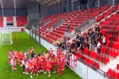 POST DUG 116 DANA KONAČNO JE PREKINUT: "Srpski Mančester" slavi napadača iz Obale Slonovače - nekadašnji golgeter Rome, pokrenuo "vukove"!