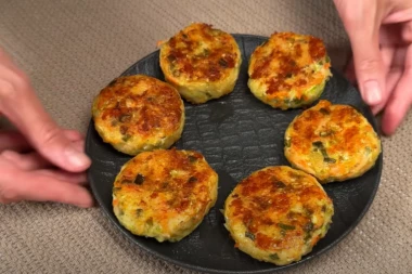 PLJESKAVICE OD TIKVICA UVEK SU U MODI: Ultra brzo jelo kada nemate ideju šta biste spremali, super predlog za večeru!