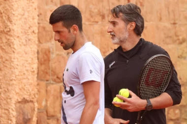 ZIMONJIĆ ZAGRMEO NA ĐOKOVIĆA: Nenad vikao na Novaka usred meča